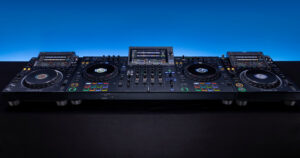 Recensione AlphaTheta XDJ-AZ
