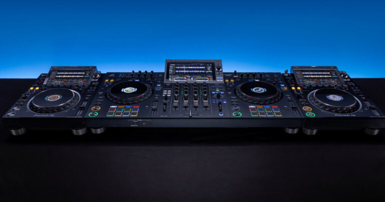 Recensione AlphaTheta XDJ-AZ